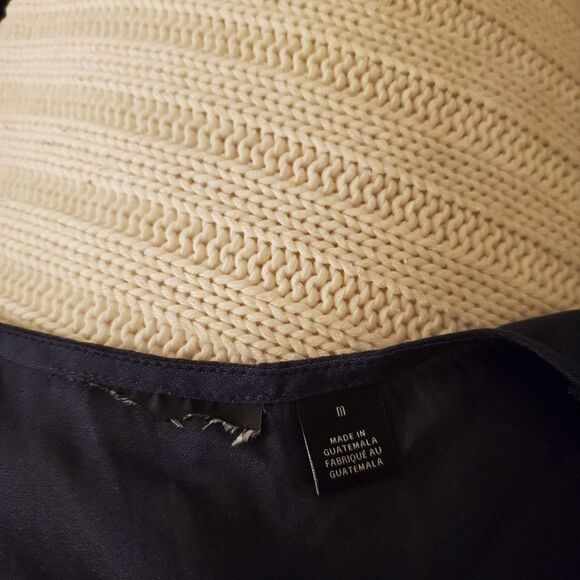 Halogen V-neck Flutter Sleeve Blouse size Medium in Navy Blue - Picture 8 of 9